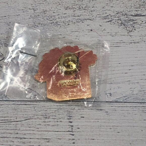 2001 Pop Secret 400 Rock Rockingham North Carolina Speedway NASCAR Race Hat Pin - Picture 3 of 5